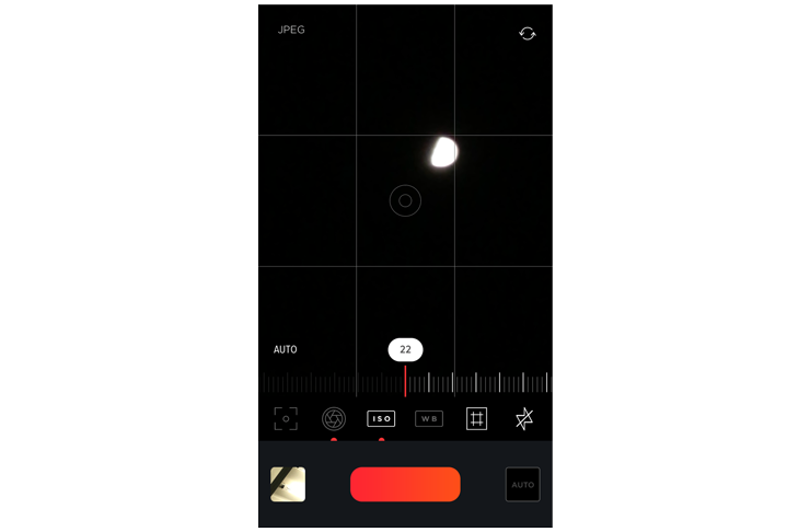スマホのカメラで月をキレイに撮ってみたい 月の模様まで撮影できるアプリがあった Pinto スタジオアリス