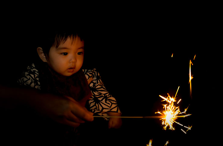 コツさえつかめば絶対撮れる スマホで上手に花火を撮影する方法 Pinto スタジオアリス